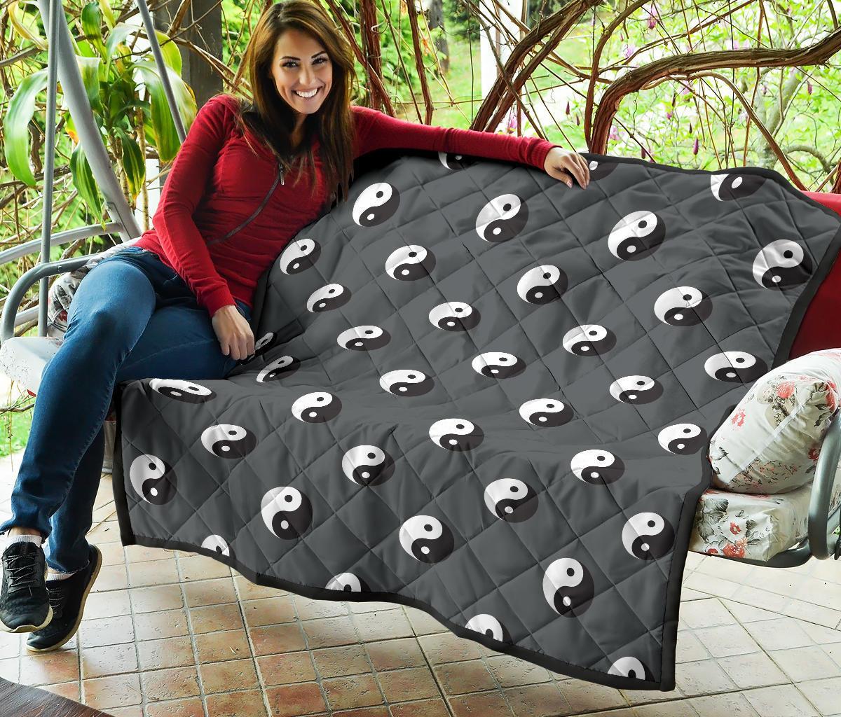 Yin Yang Pattern Print Quilt-grizzshop