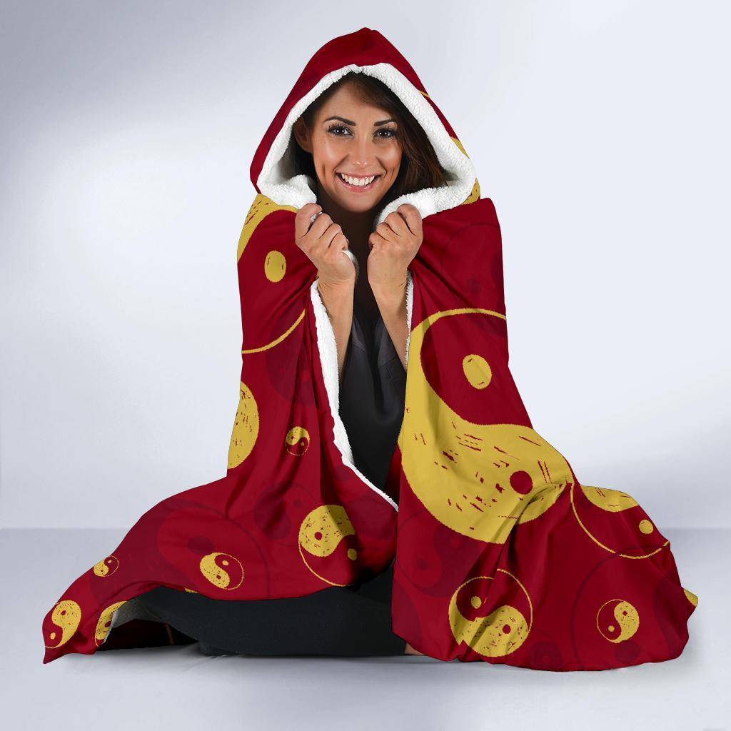 Yin Yang Red Pattern Print Hooded Blanket-grizzshop