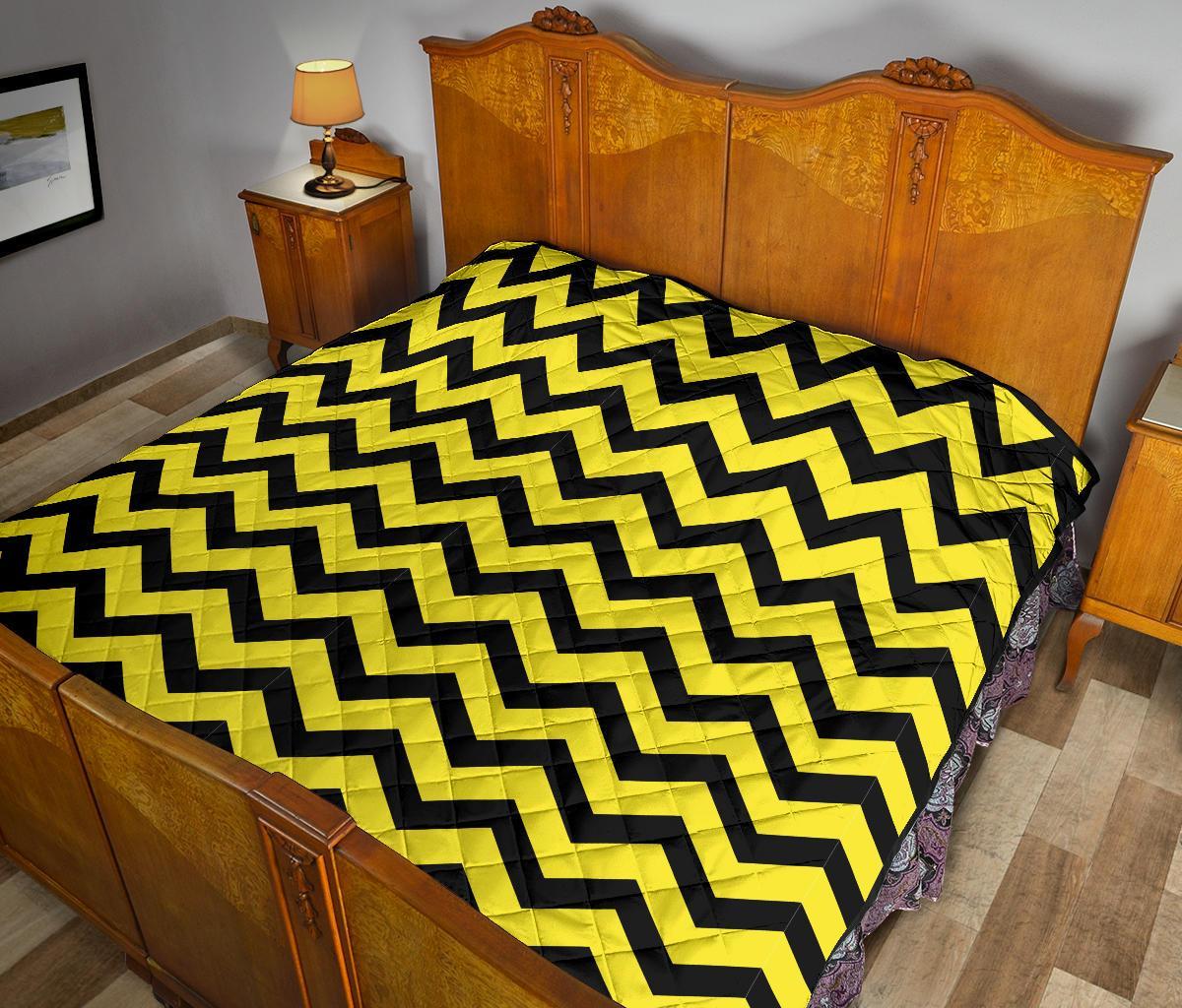 Zig Zag Yellow Pattern Print Quilt-grizzshop