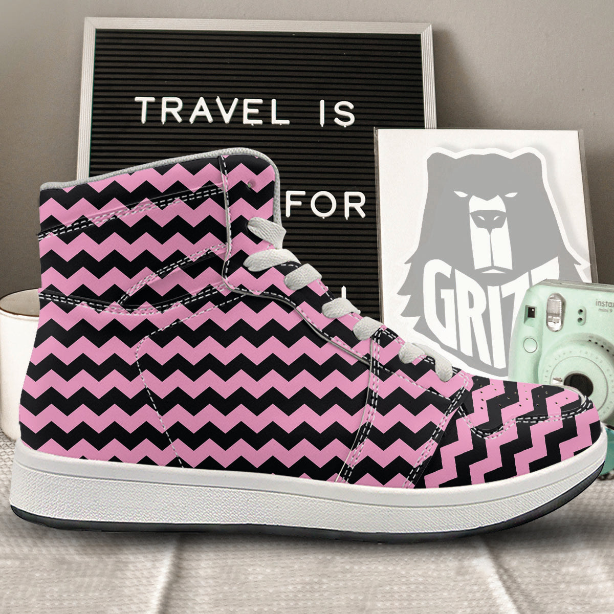 Zigzag Black And Pink Print Pattern High Top Sneakers-grizzshop