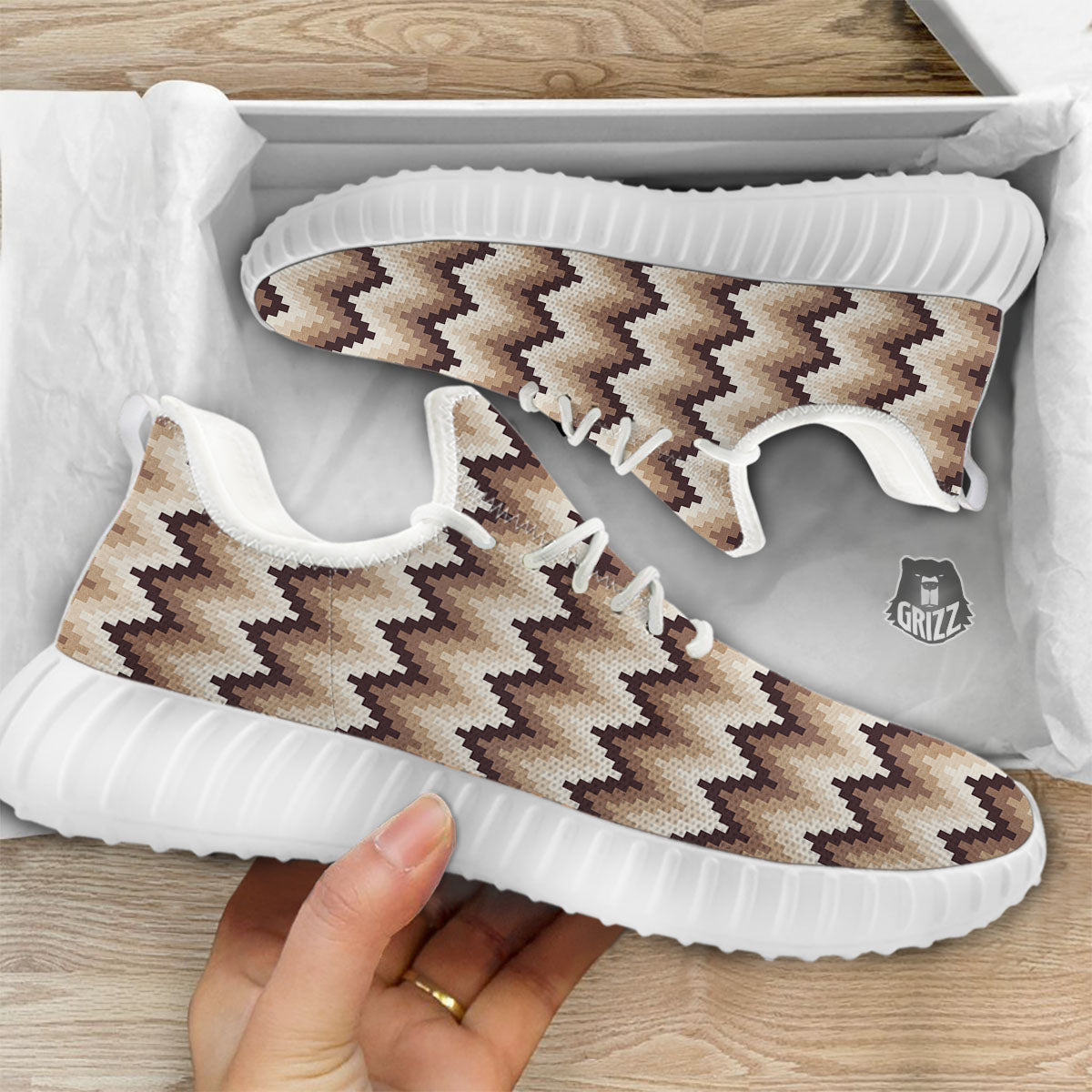 Zigzag Pixel Print Pattern White Walking Shoes-grizzshop