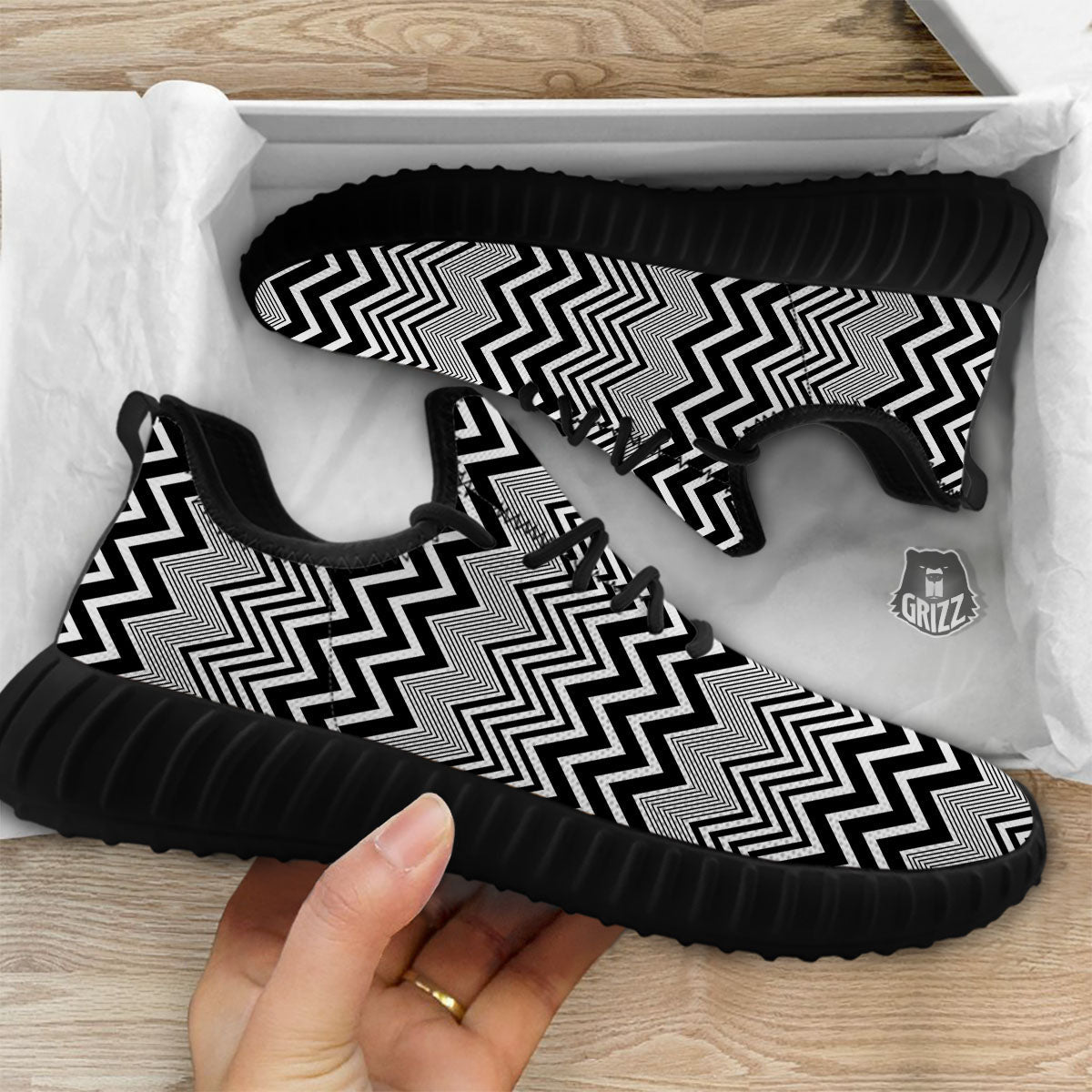 Zigzag White And Black Print Pattern Black Walking Shoes-grizzshop