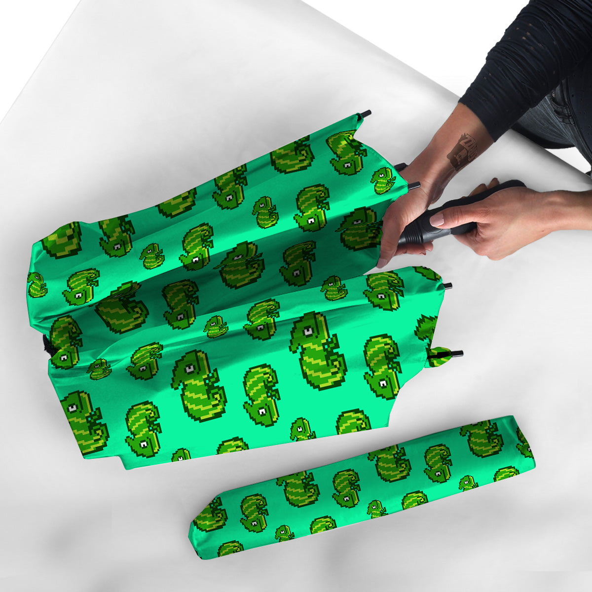 8 Bit Pixel Green Chameleons Print Pattern Umbrella-grizzshop
