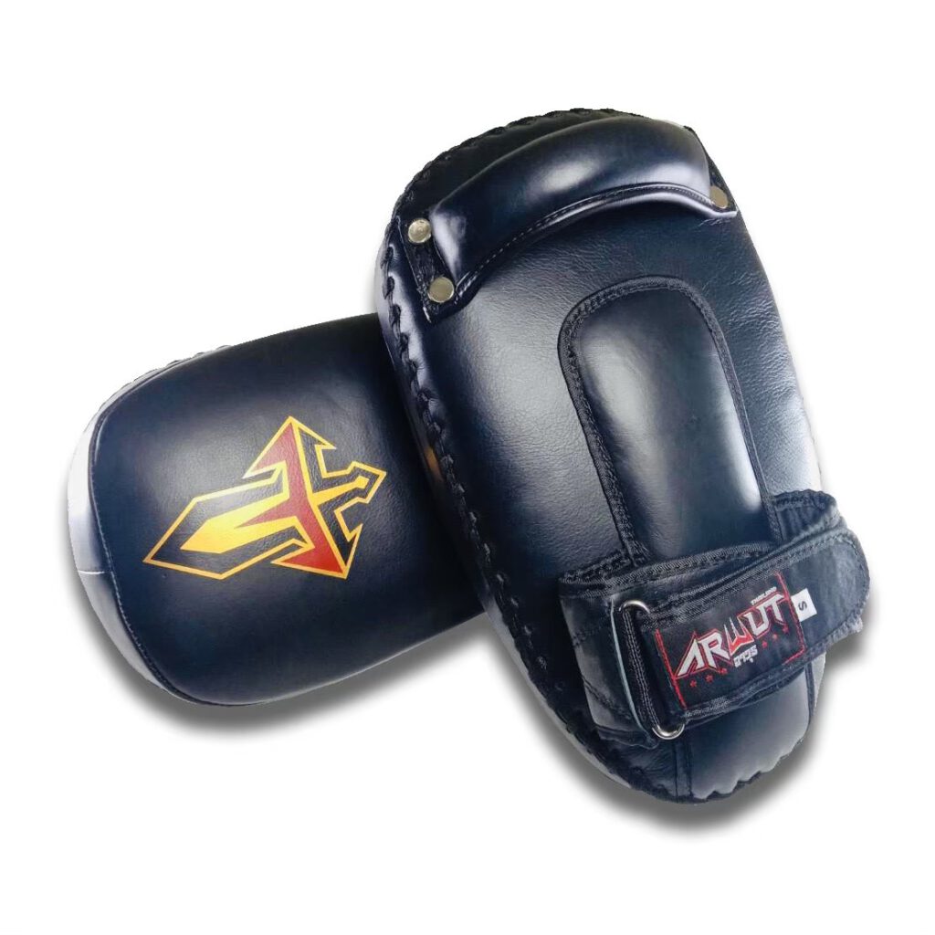 ARWUT CURVED KICK PADS KP1 BLACK (GENUINE LEATHER)-grizzshop