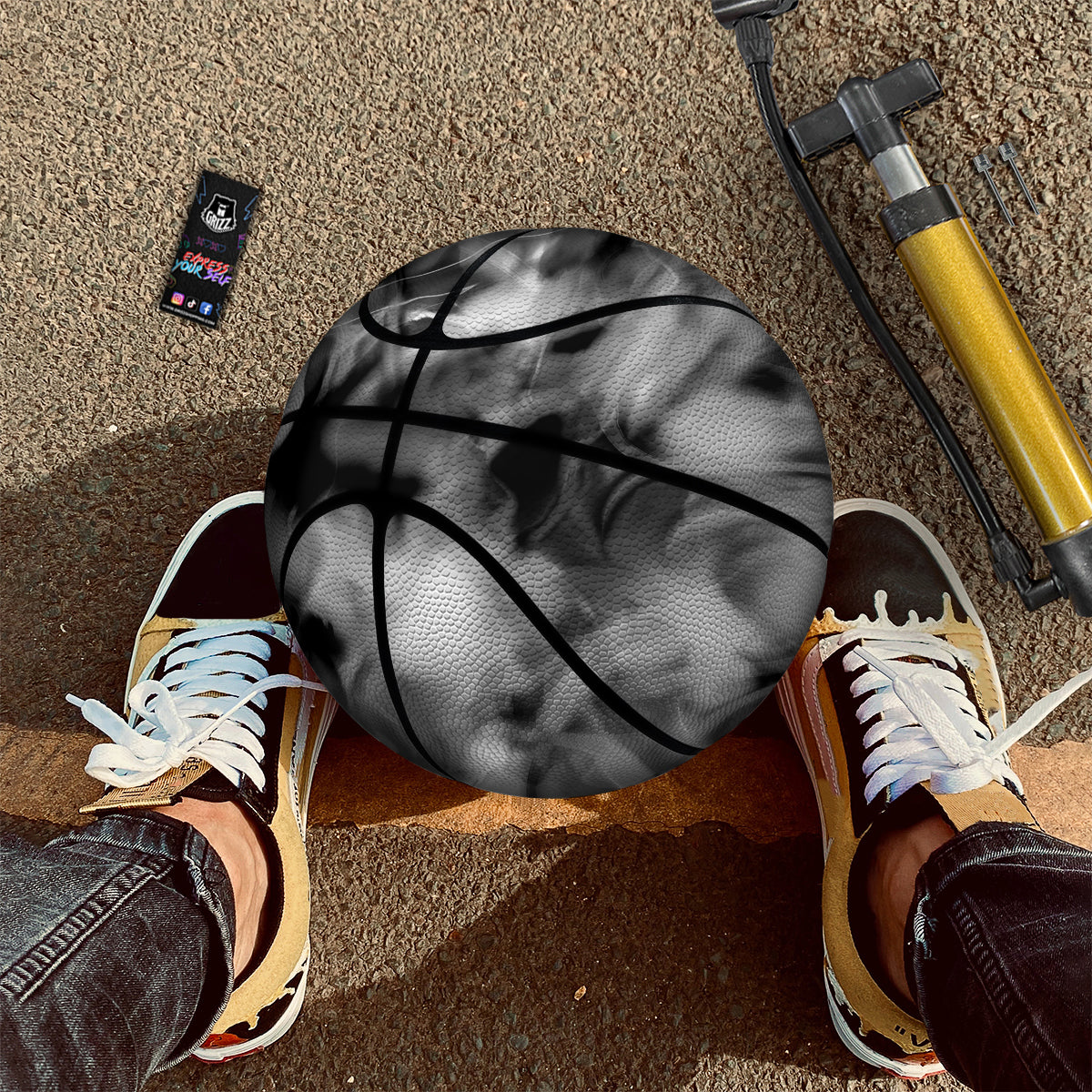 Abstract Psychedelic Liquid Smoke Print Basketball