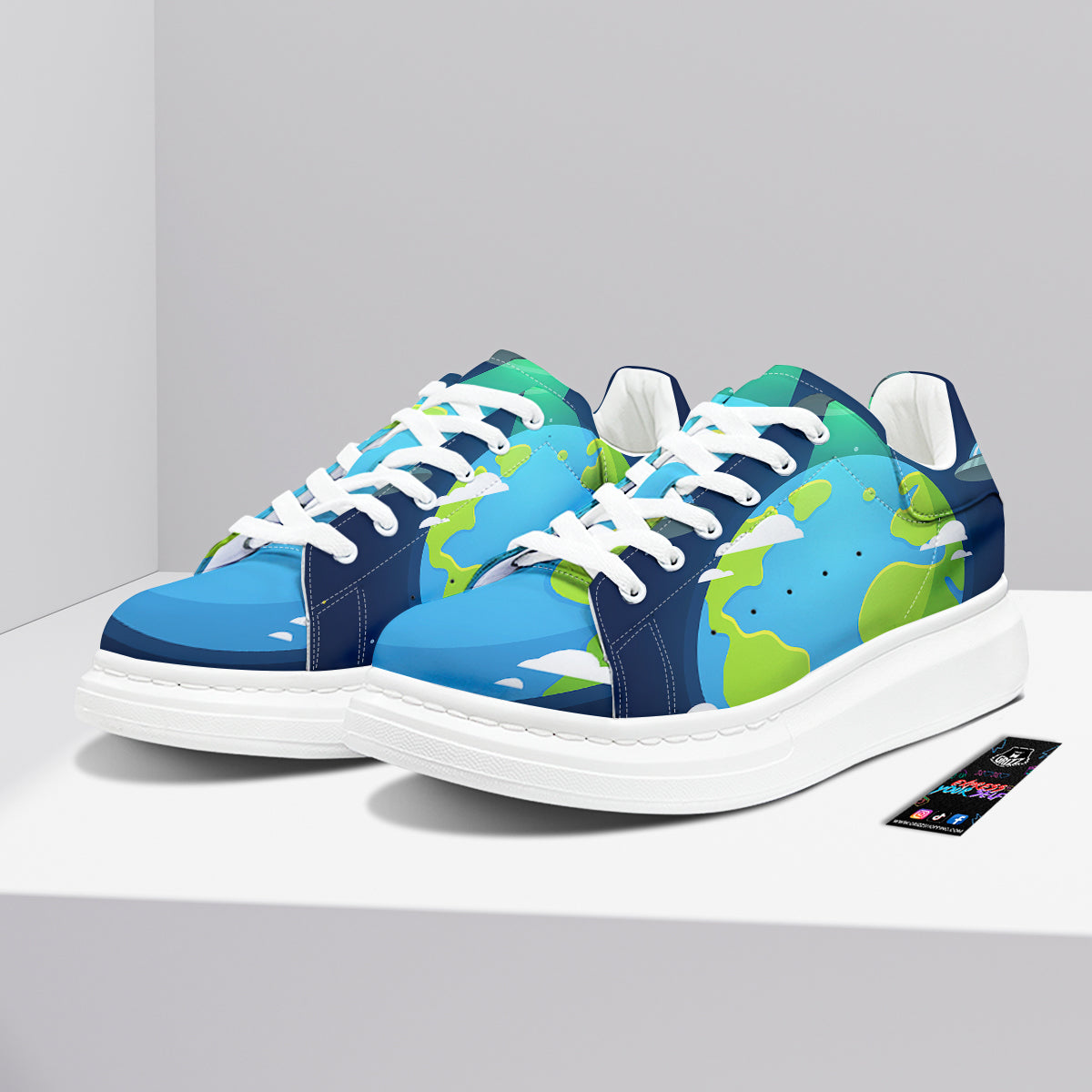 Alien Invasion And Earth Print Platform Shoes-grizzshop