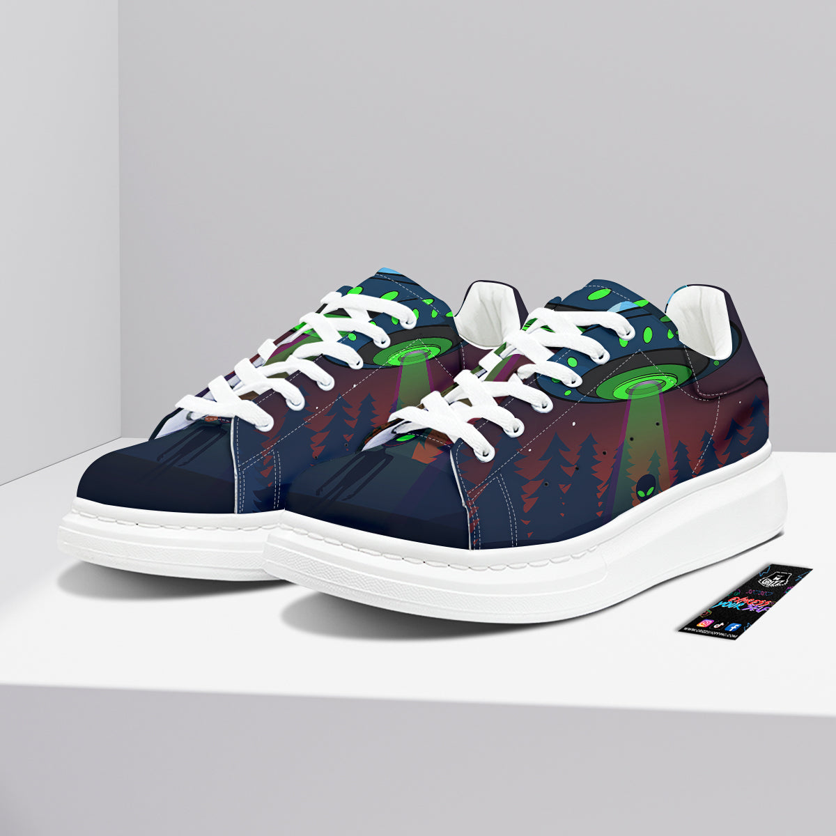 Alien Invasion On Earth Print Platform Shoes-grizzshop