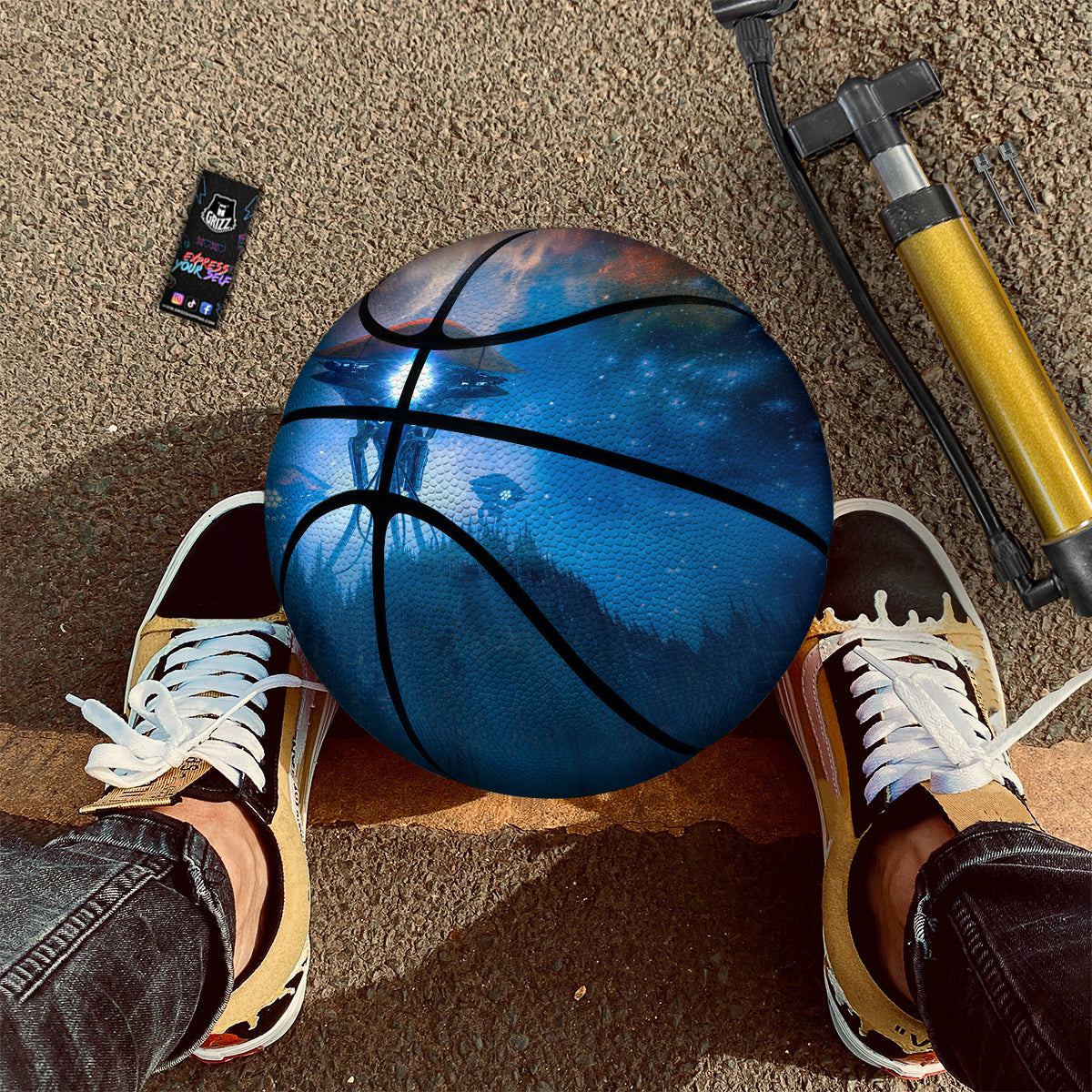 Alien Machines Print Basketball-grizzshop