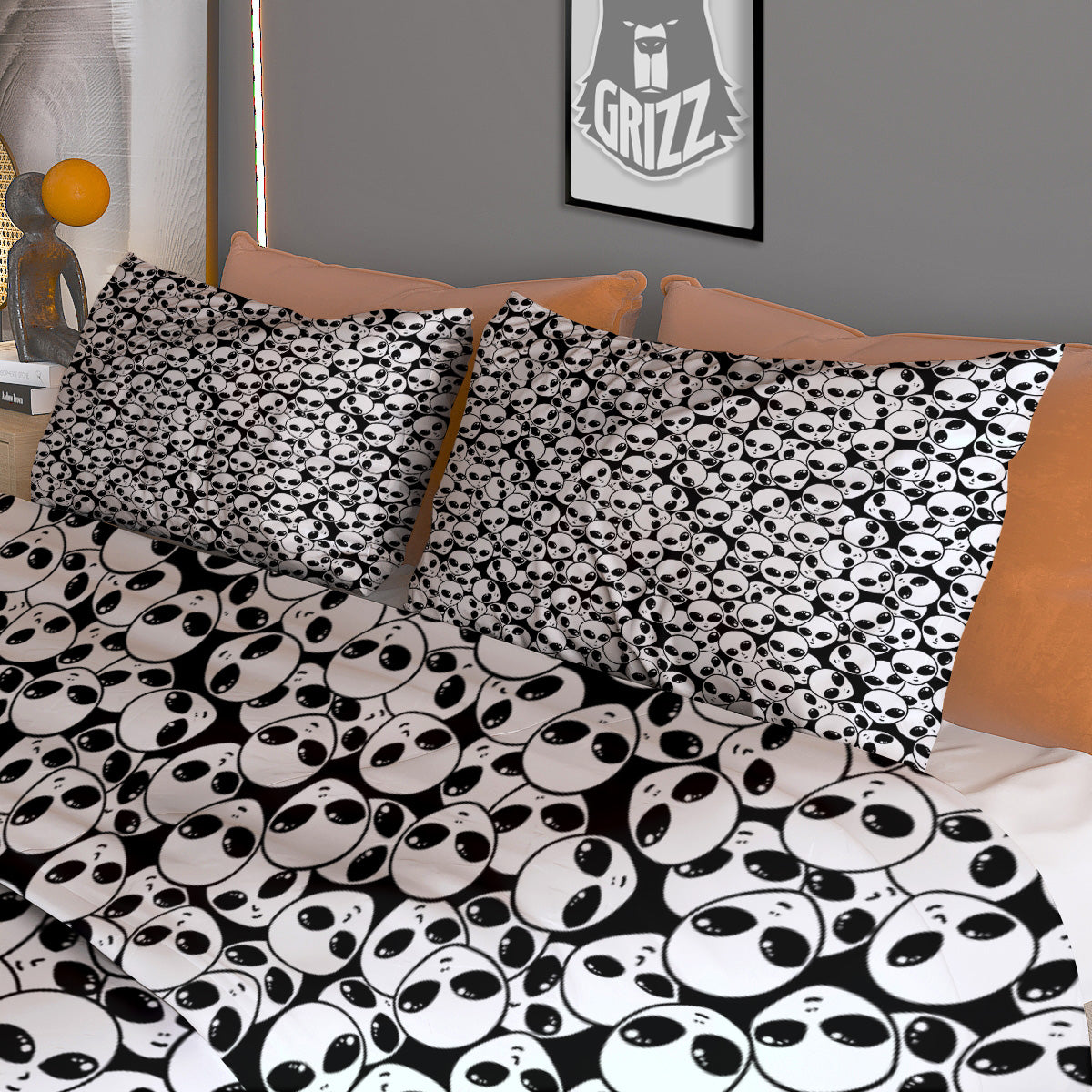 Alien White And Black Print Duvet Cover Bedding Set