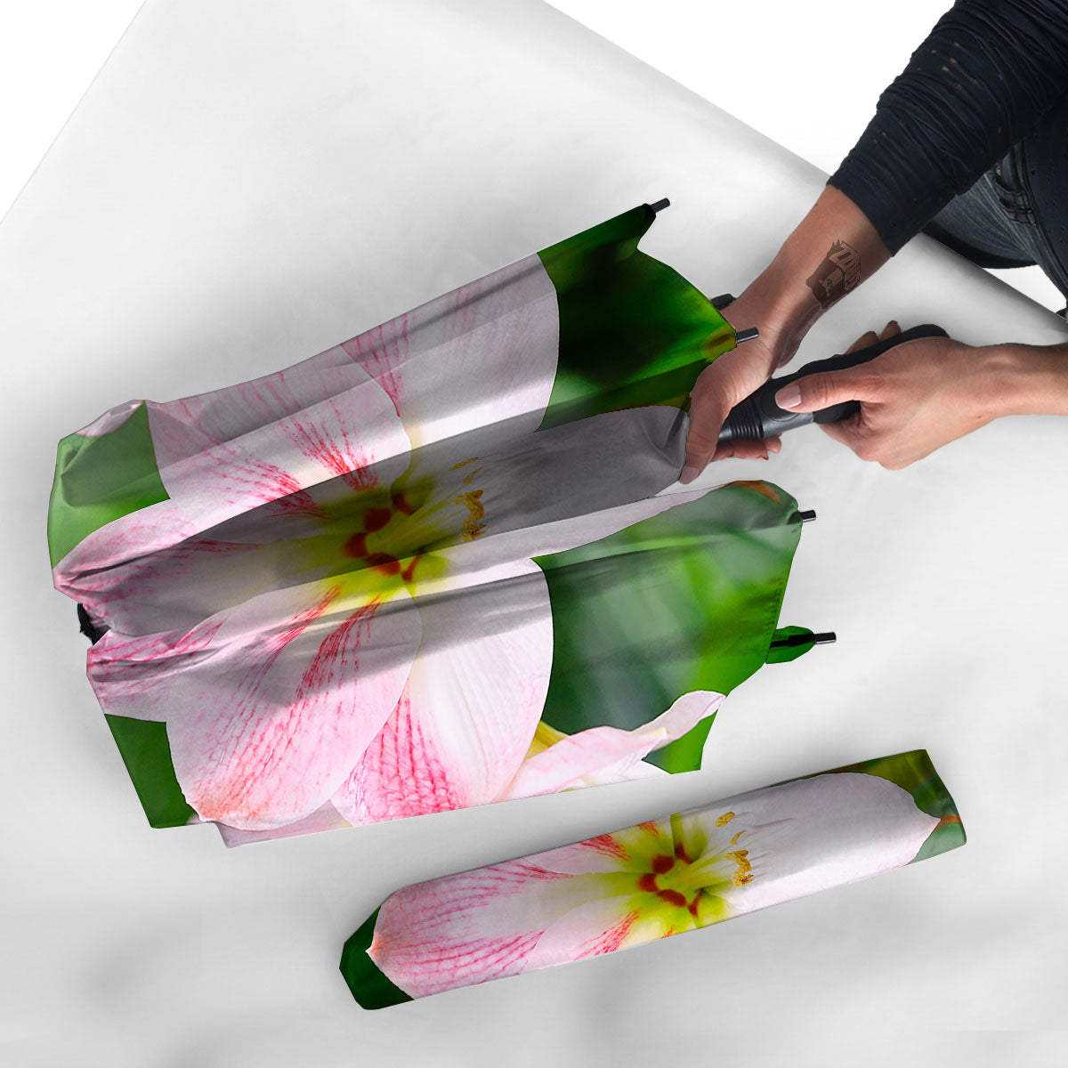 Amaryllis Pink And White Print Umbrella-grizzshop