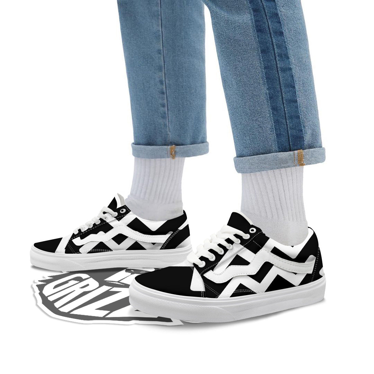 Aquarius Sign White And Black Print Skate Shoes-grizzshop