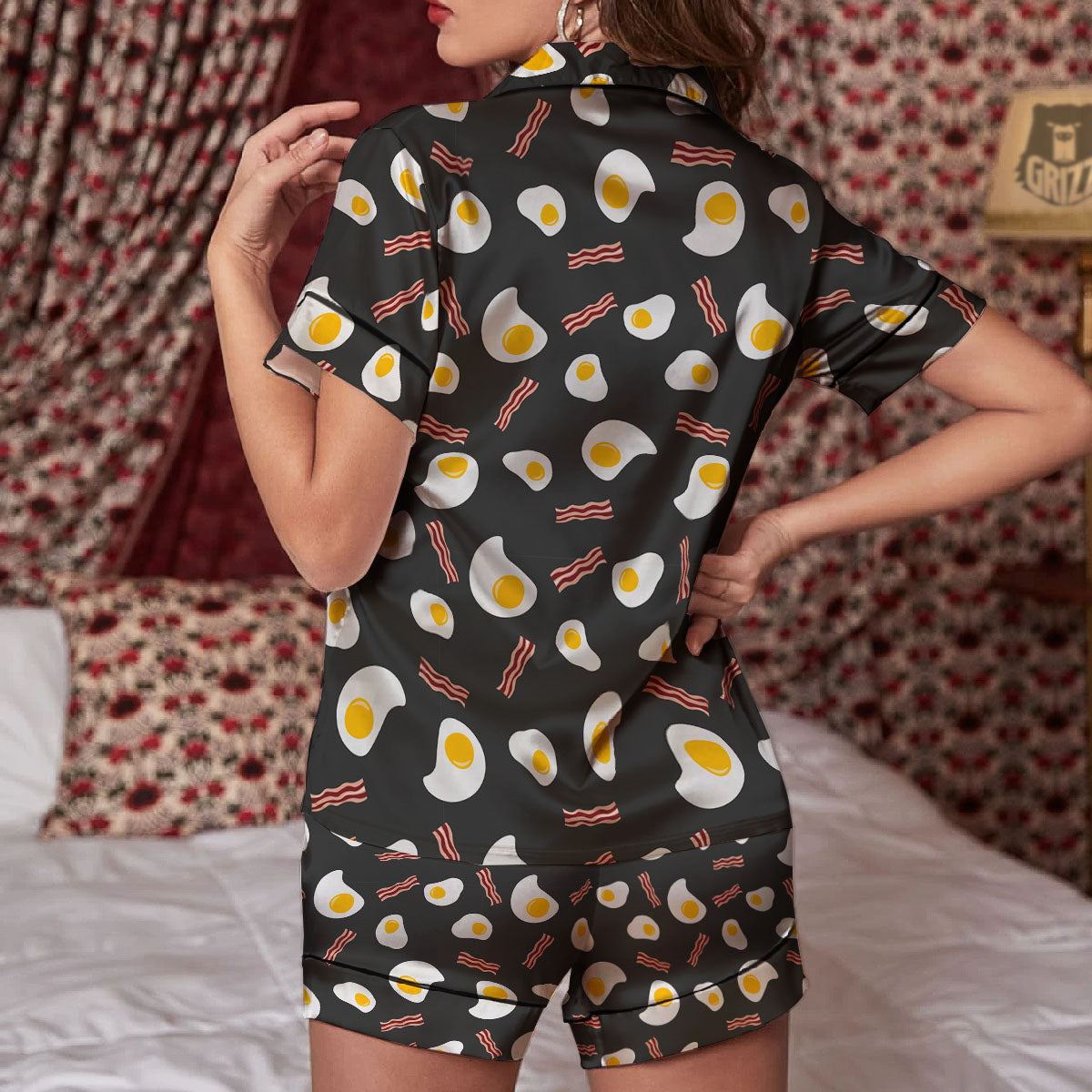 Bacon And Black Fried Egg Print Pattern Women Silk Pajamas-grizzshop