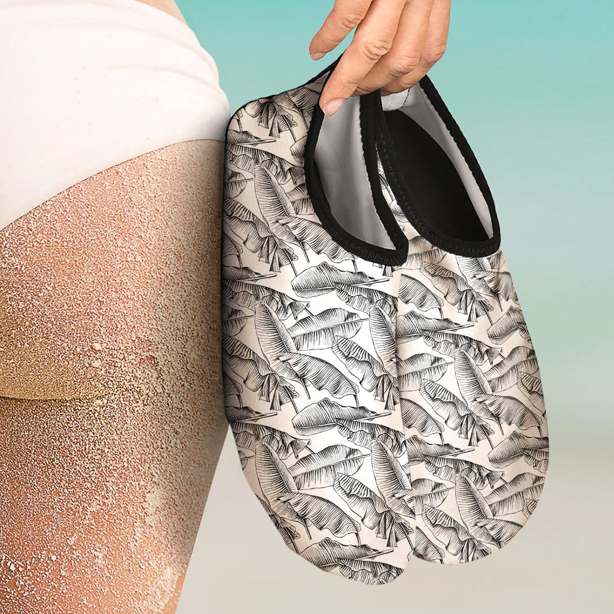 Banana Leaf White And Black Print Water Shoes-grizzshop