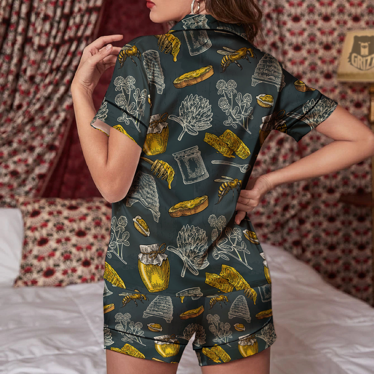 Bee Honey Vintage Print Pattern Women Silk Pajamas-grizzshop