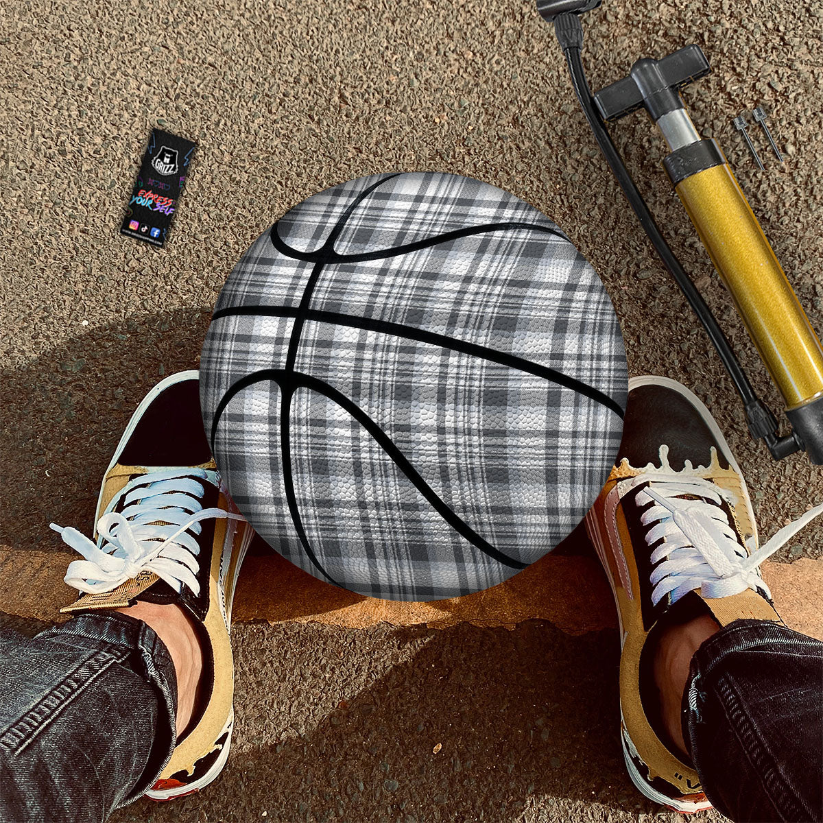 Border Tartan White And Grey Print Basketball-grizzshop