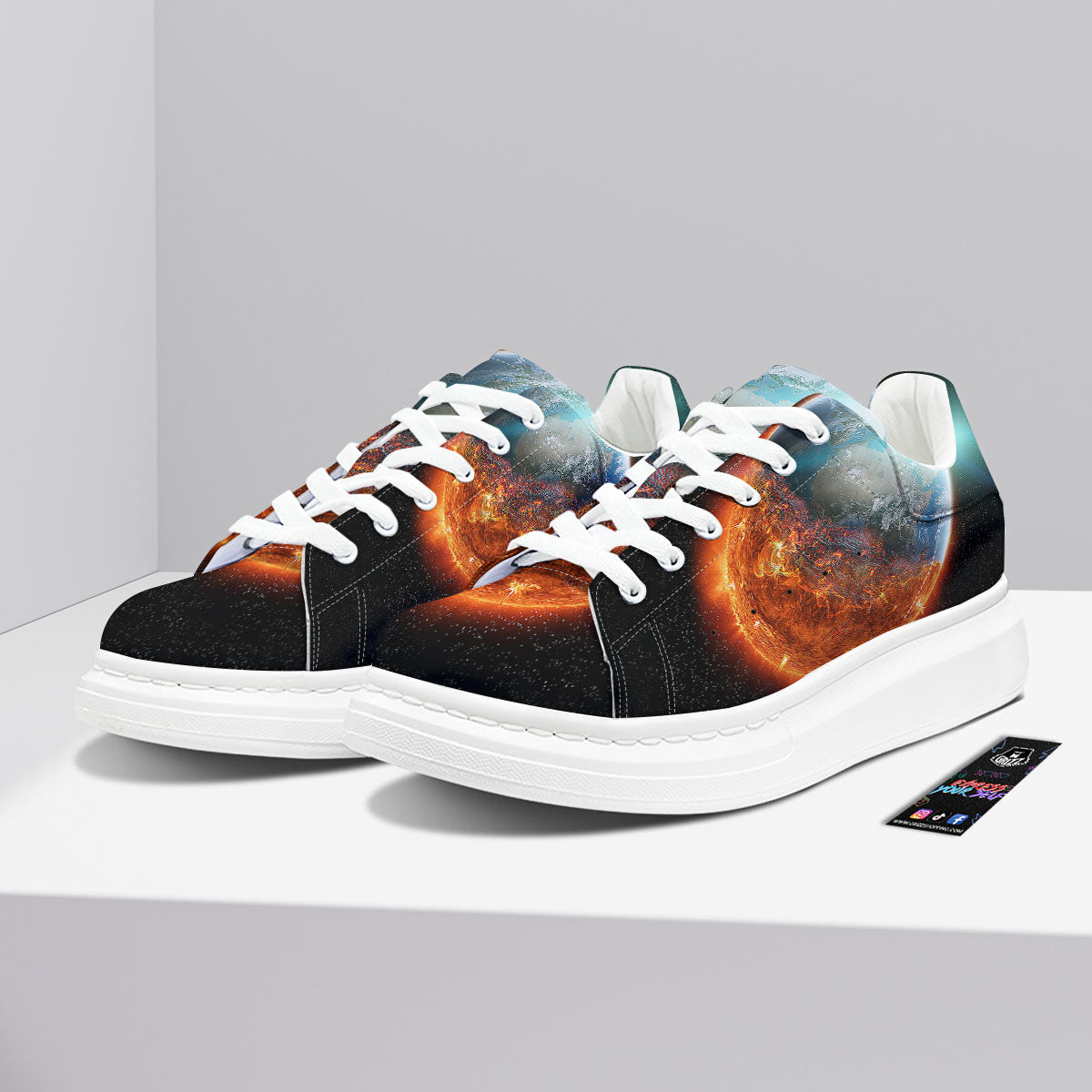 Burning Planet Print Platform Shoes-grizzshop