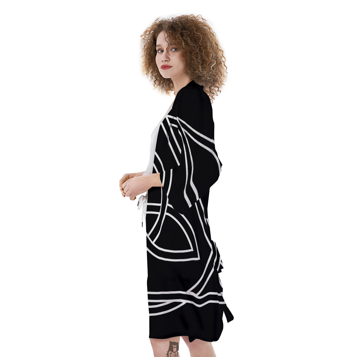 Celtic Knot White And Black Print Kimono-grizzshop