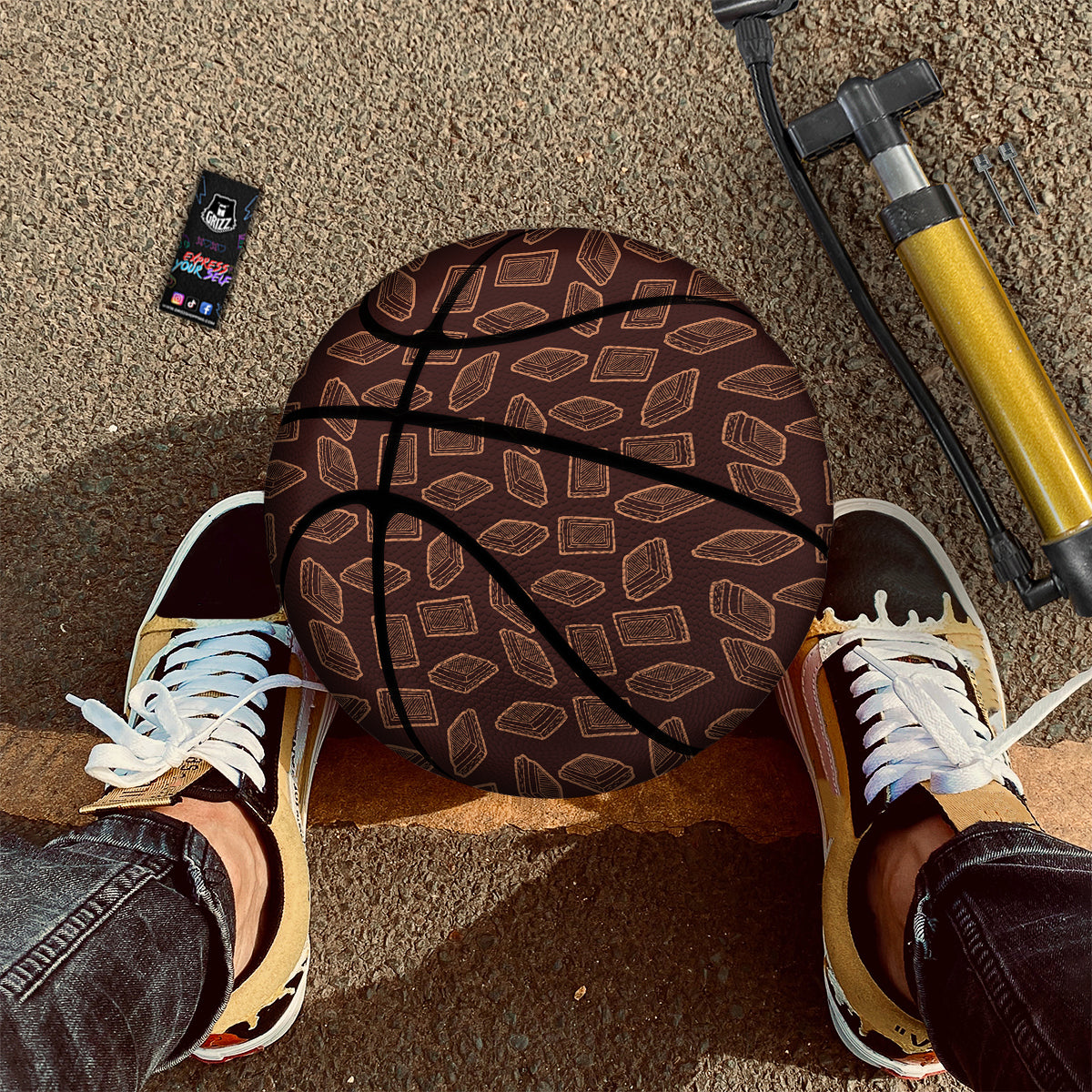 Chocolate Vintage Print Pattern Basketball-grizzshop