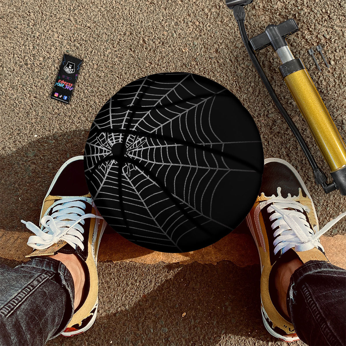 Cobweb White And Black Print Basketball-grizzshop