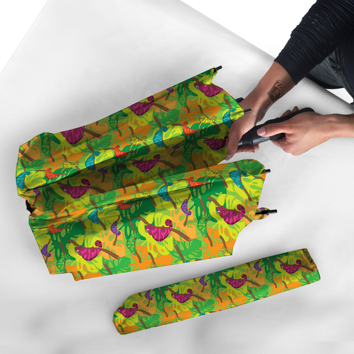 Colorful Chamaleon And Monstera Tropic Leave Print Pattern Umbrella-grizzshop