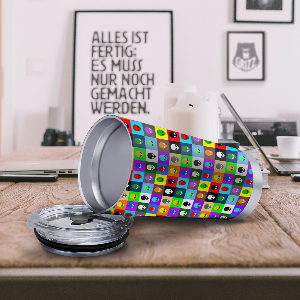 Colorful Retro Aliens Face Print Pattern Tumbler-grizzshop