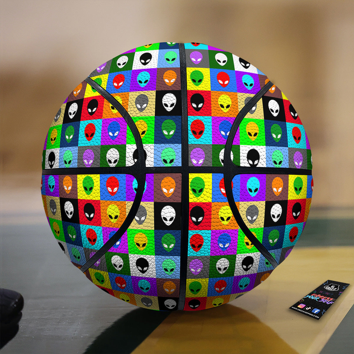 Colorful Retro Aliens Face Print Pattern Basketball