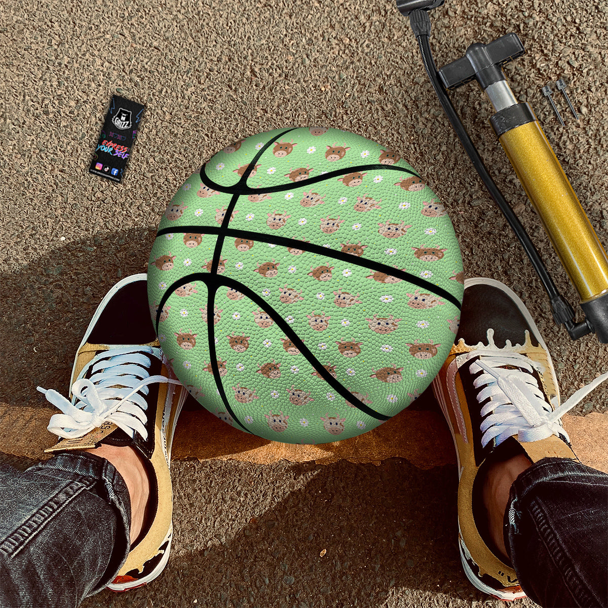 Cow Cartoon And Daisy Flower Print Basketball-grizzshop