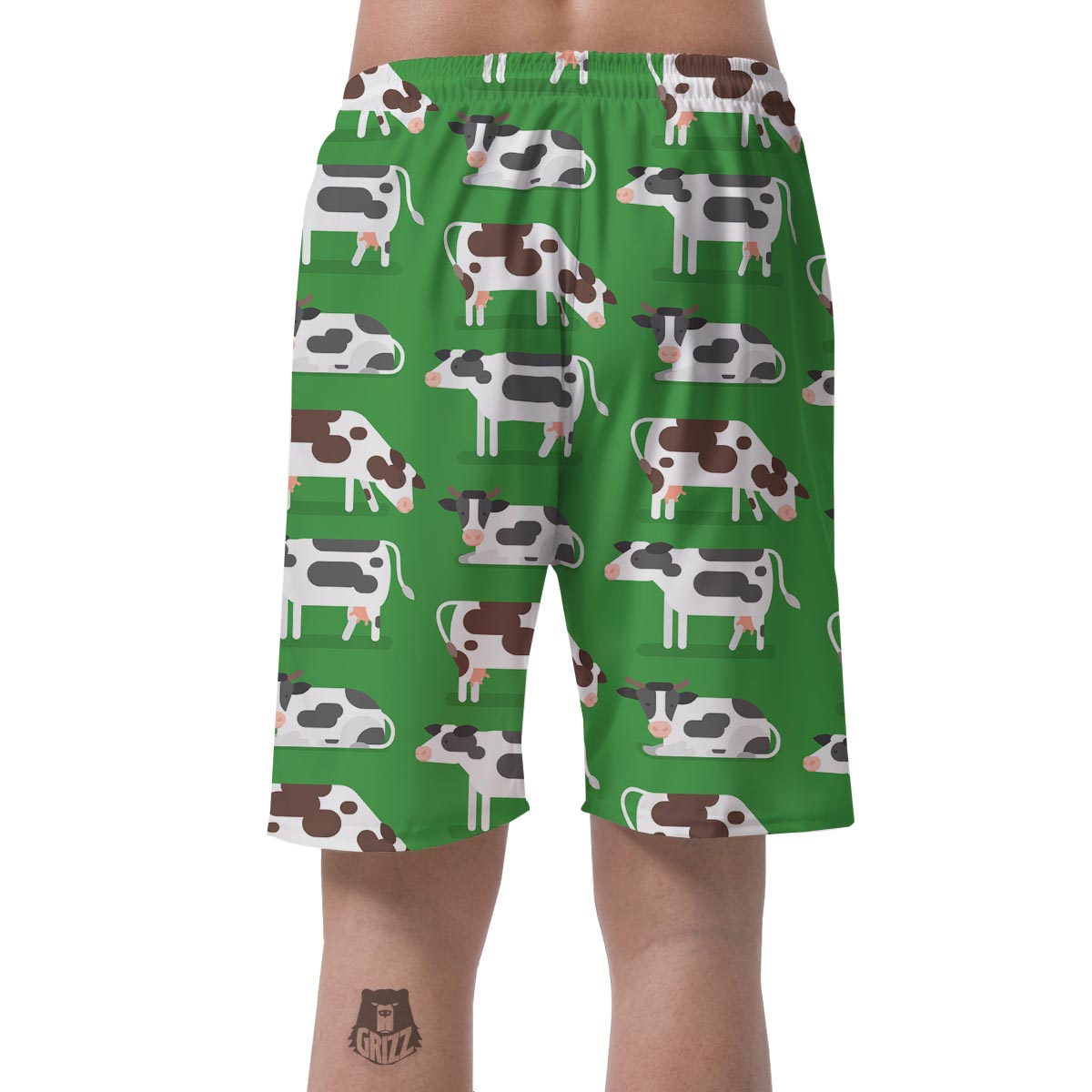 Cow In Green Grass Print Men's Shorts-grizzshop