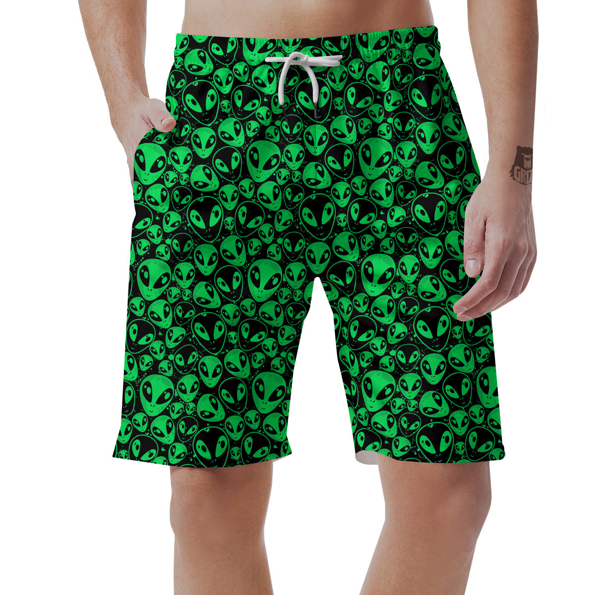 Cute Green Alien Print Pattern Men's Shorts-grizzshop