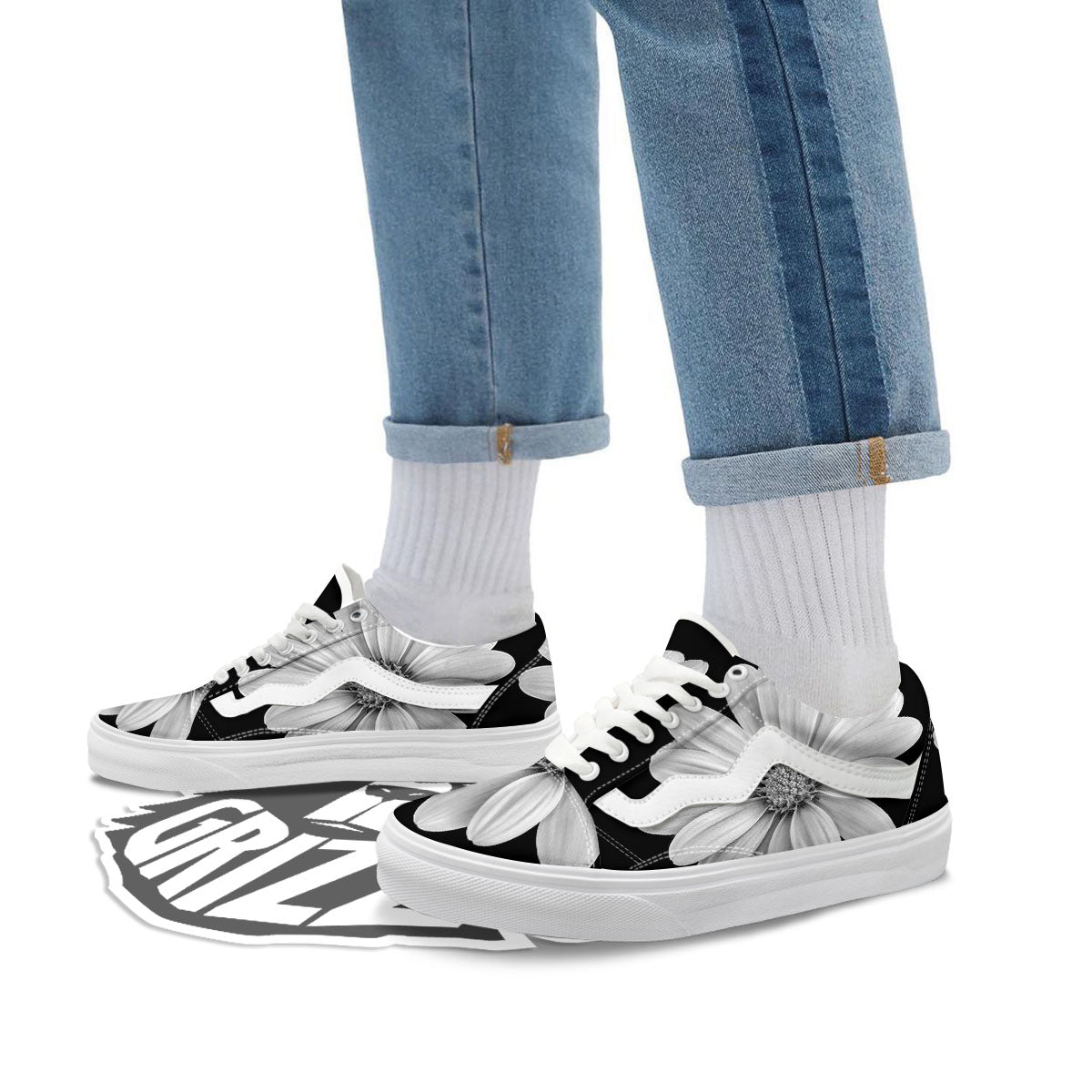 Daisy Flower Monochrome Print Skate Shoes-grizzshop