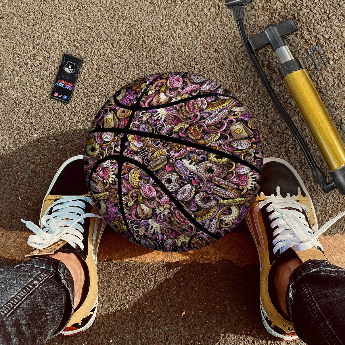 Donut Graffiti Print Pattern Basketball-grizzshop