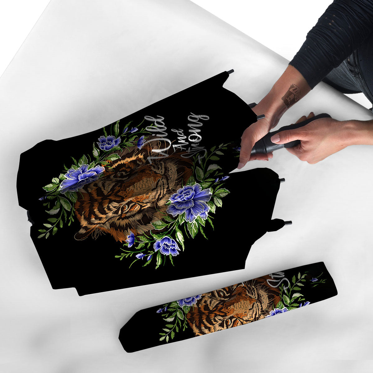 Flower And Tiger Embroidery Print Umbrella-grizzshop