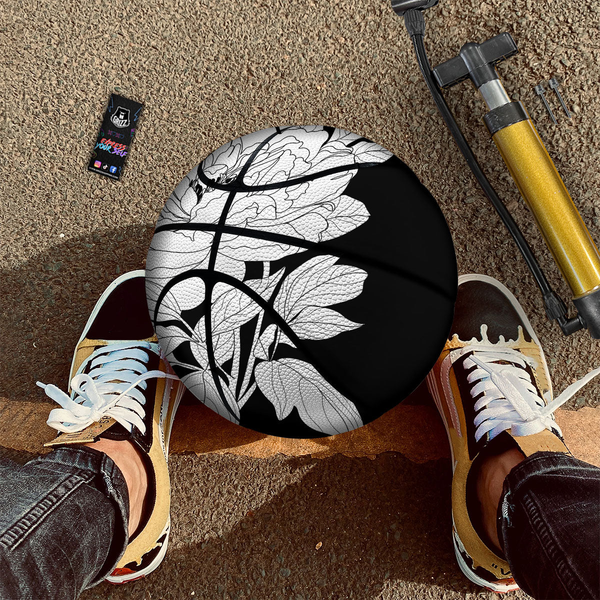 Flower White And Black Print Basketball-grizzshop