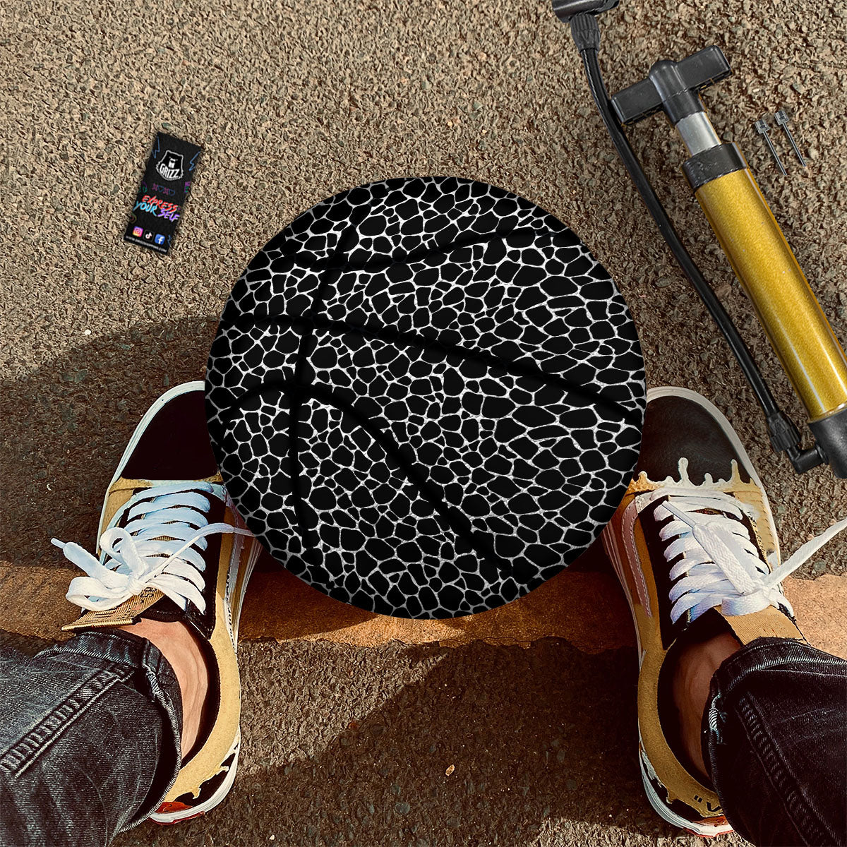Giraffe Black Tropical Print Pattern Basketball-grizzshop