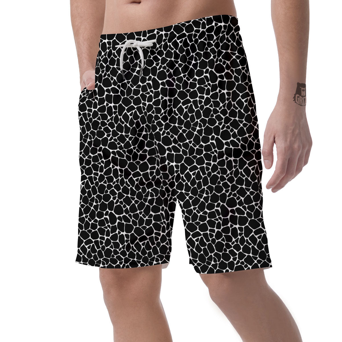 Giraffe Black Tropical Print Pattern Men's Shorts-grizzshop
