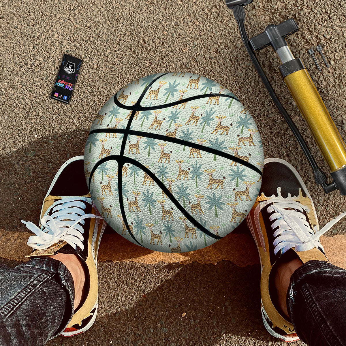 Giraffe Cartoon Print Pattern Basketball-grizzshop