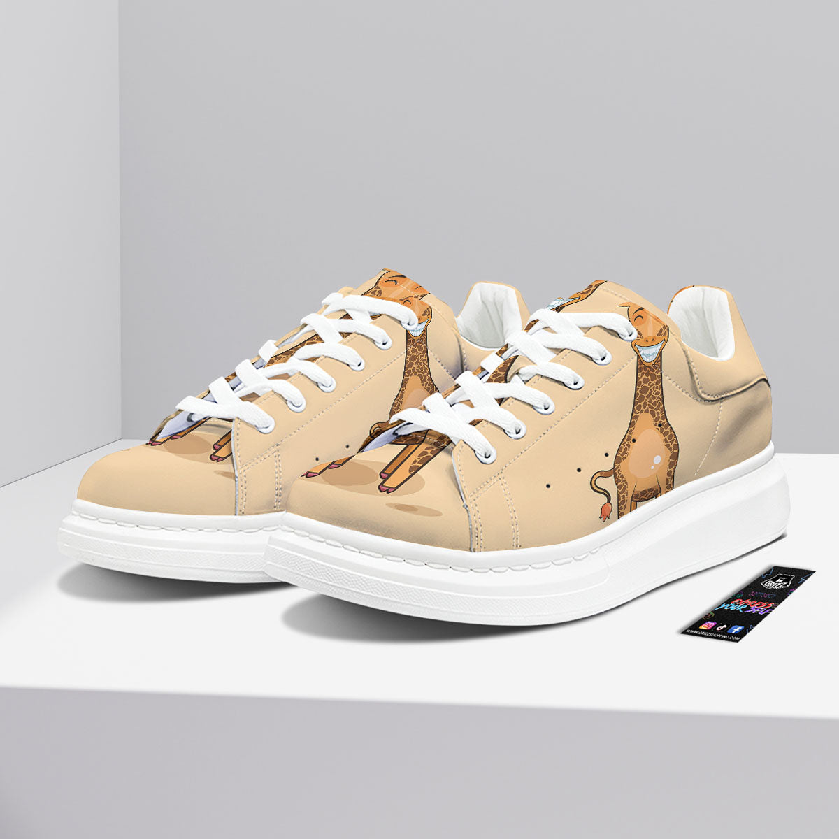Giraffe Smiley Face Print Platform Shoes-grizzshop