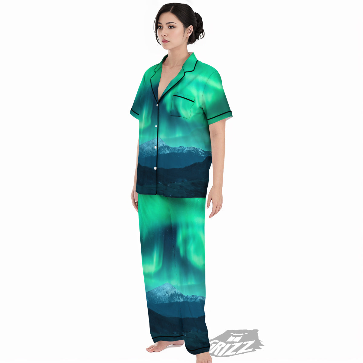 Green Northern Lights And Snowy Mountains Print Women's Pajamas Set-grizzshop