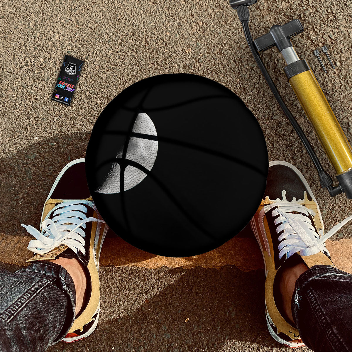 Half Moon Print Basketball-grizzshop