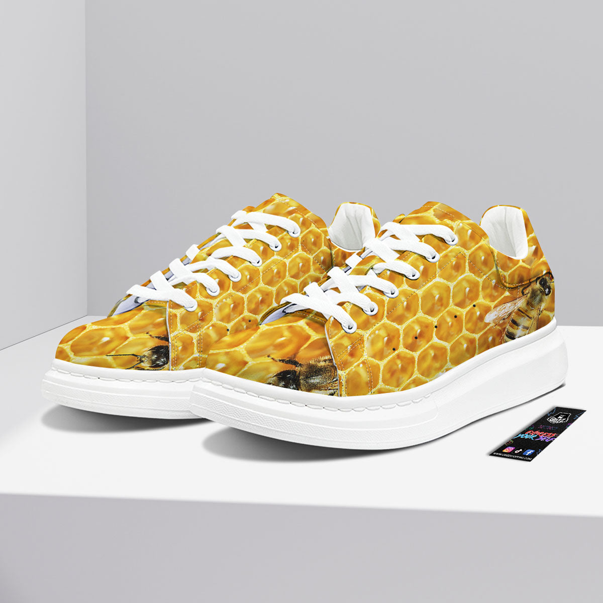 Honeycomb And Bees Print Platform Shoes-grizzshop