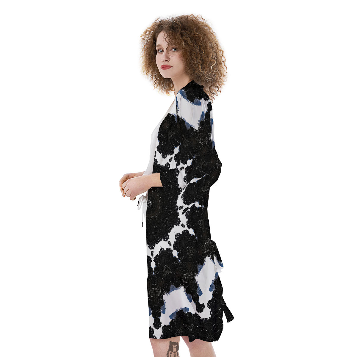 Kaleidoscope White And Black Print Kimono-grizzshop
