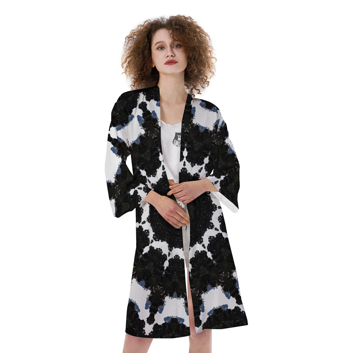 Kaleidoscope White And Black Print Kimono-grizzshop