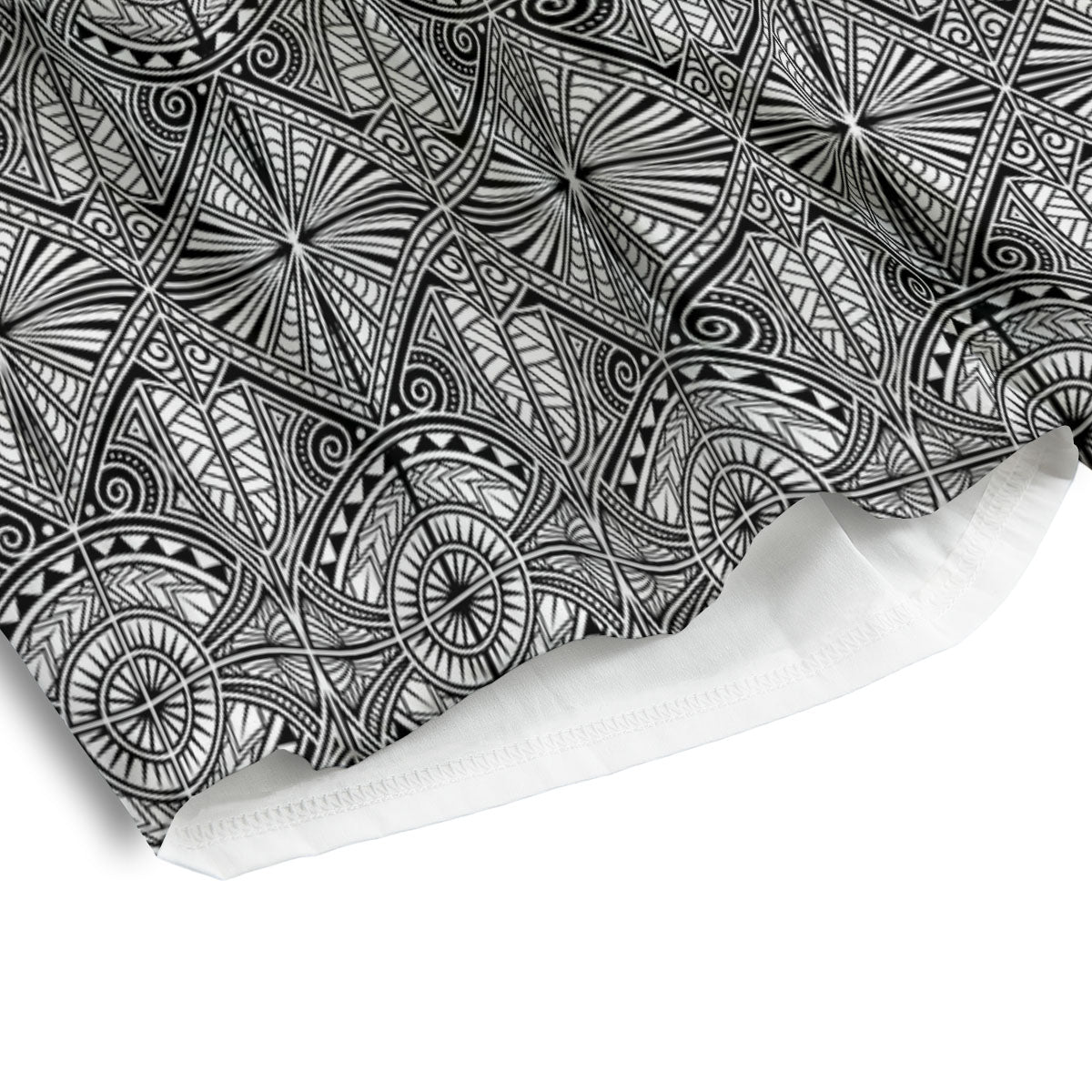 Maori White And Black Print Pattern Men's Athletic Shorts