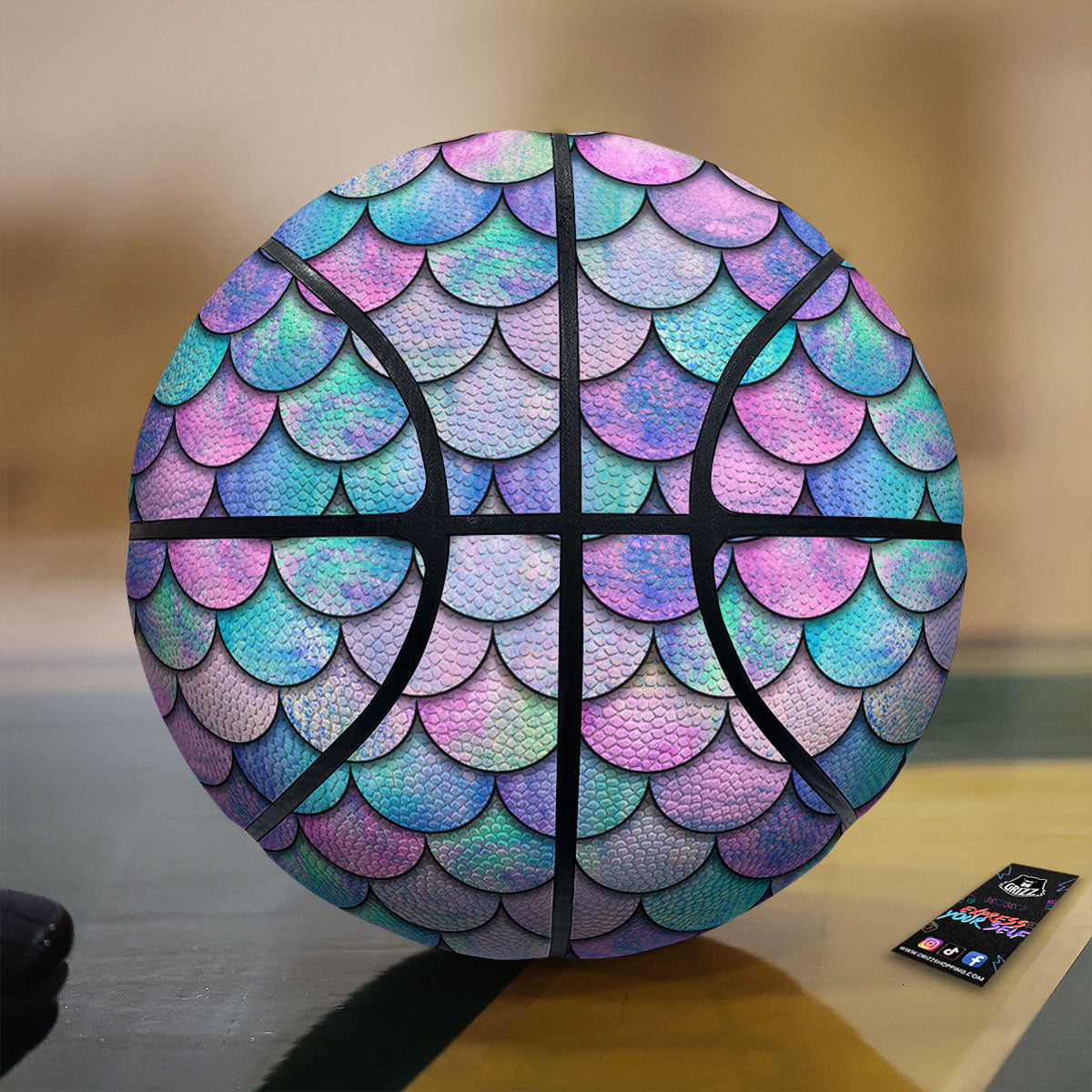 Moving Optical Illusion Twisted Spiral Basketball
