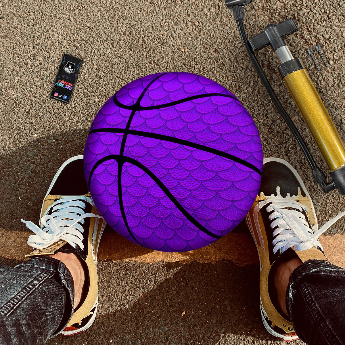 Moving Optical Illusion Yellow Big Bang Basketball