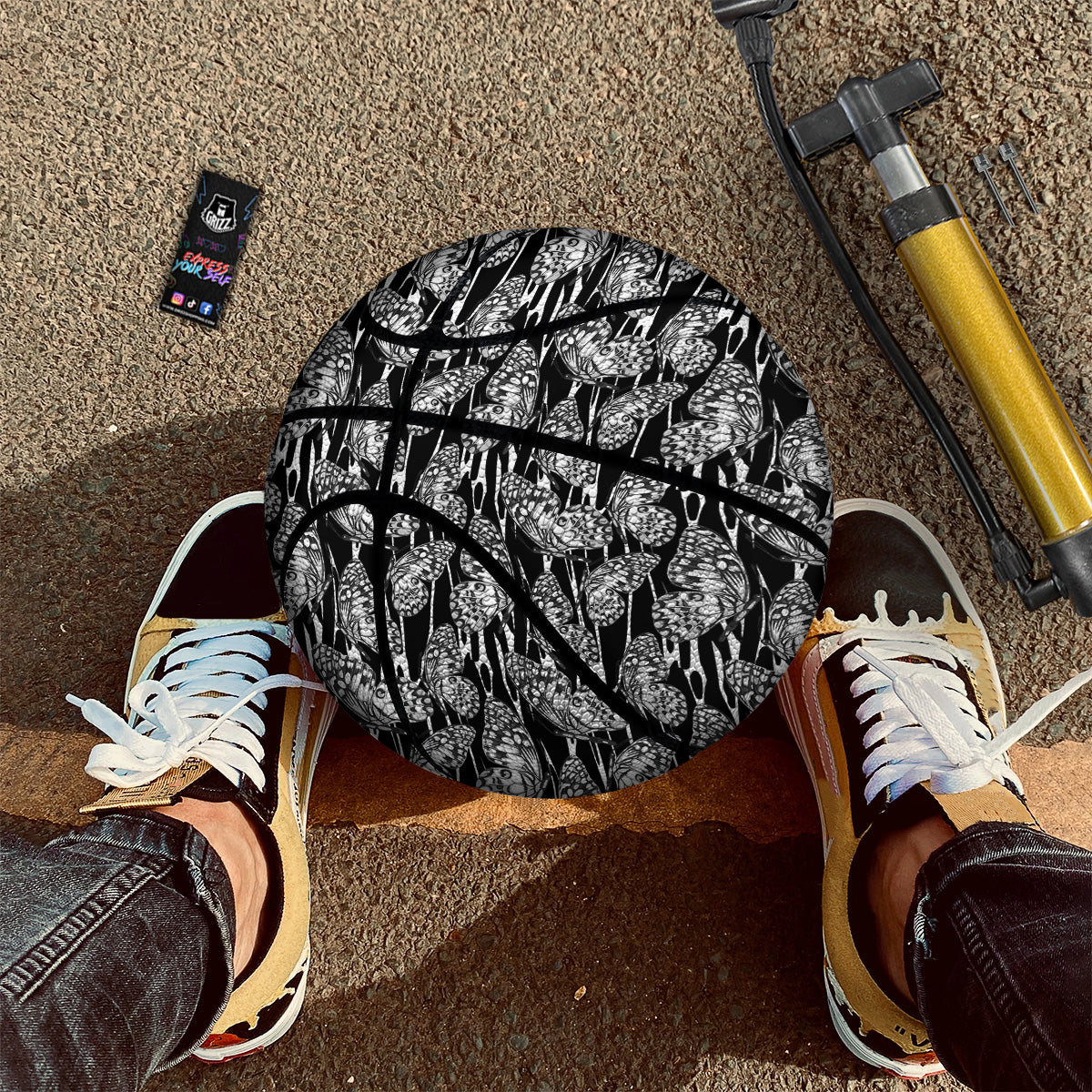 Monochrom Butterfly Print Pattern Basketball