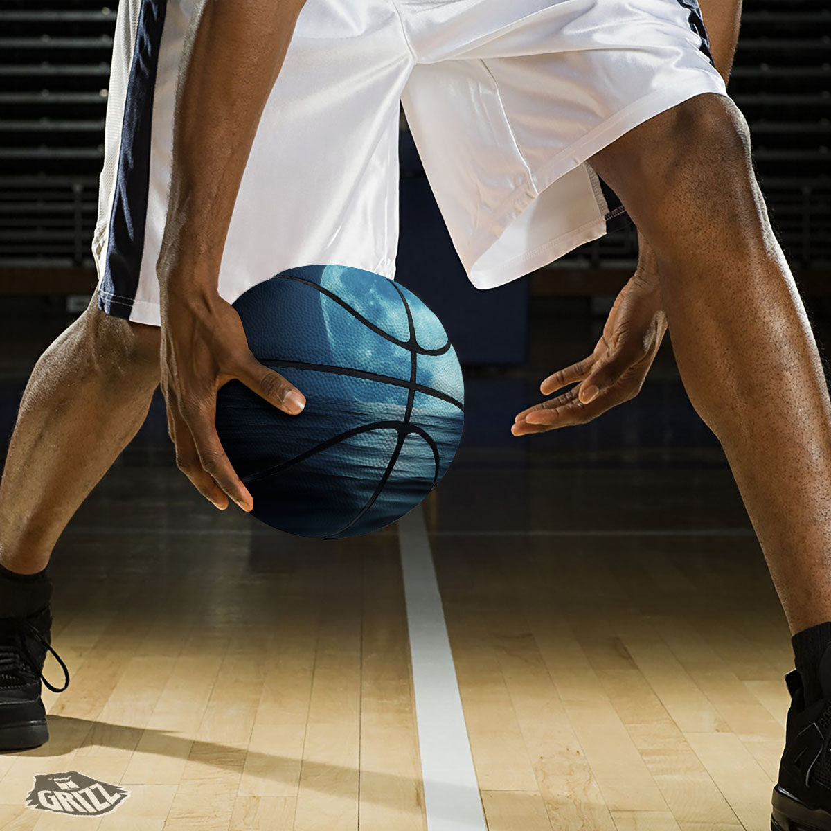 Moonlight And The Sea Print Basketball