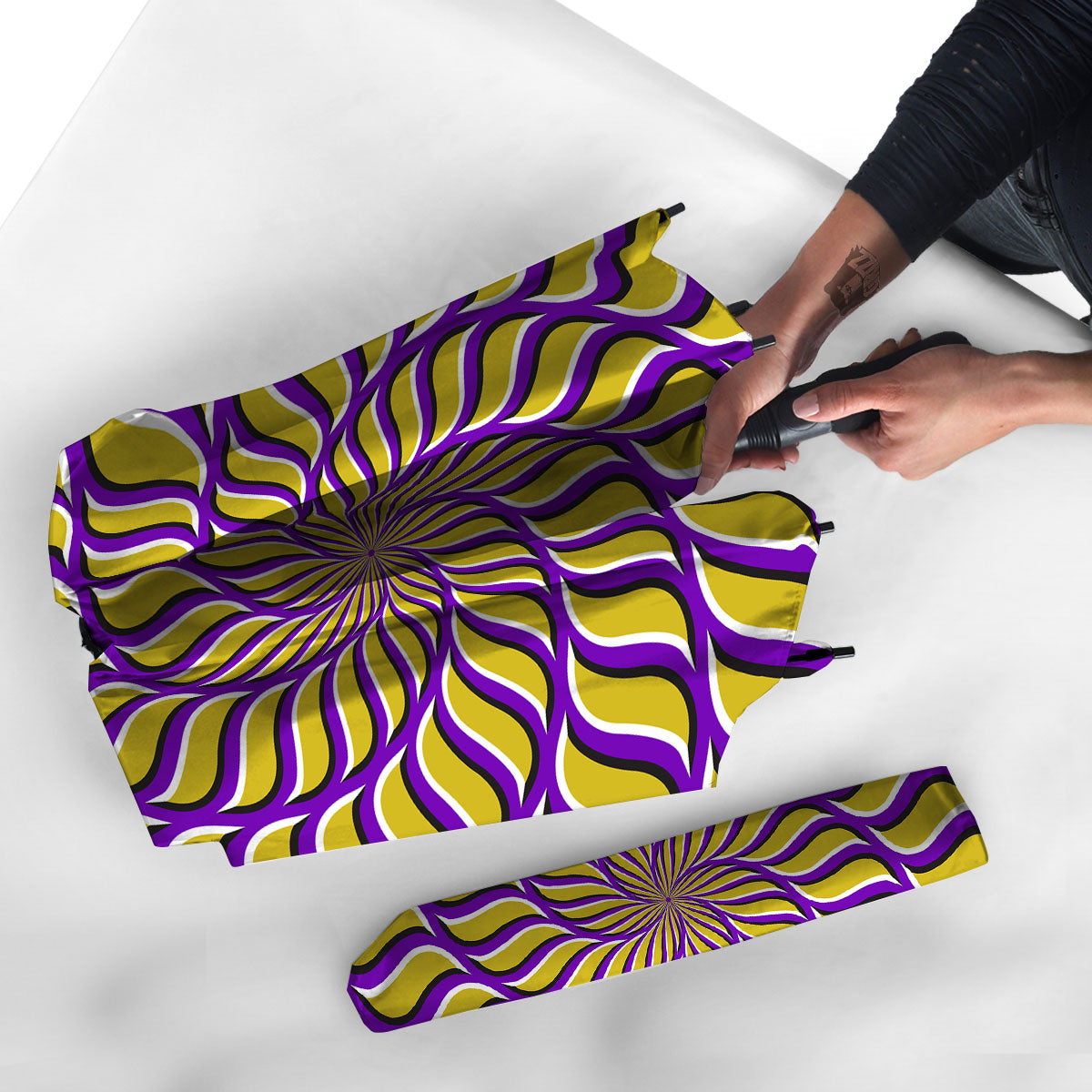 Moving Optical Yellow Spiral Illusion Umbrella-grizzshop