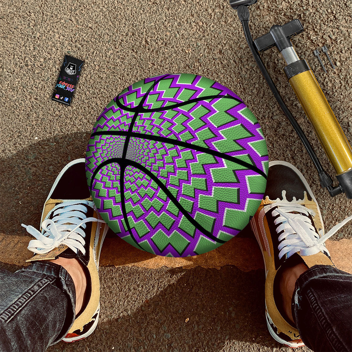 Peacock Tail Print Basketball