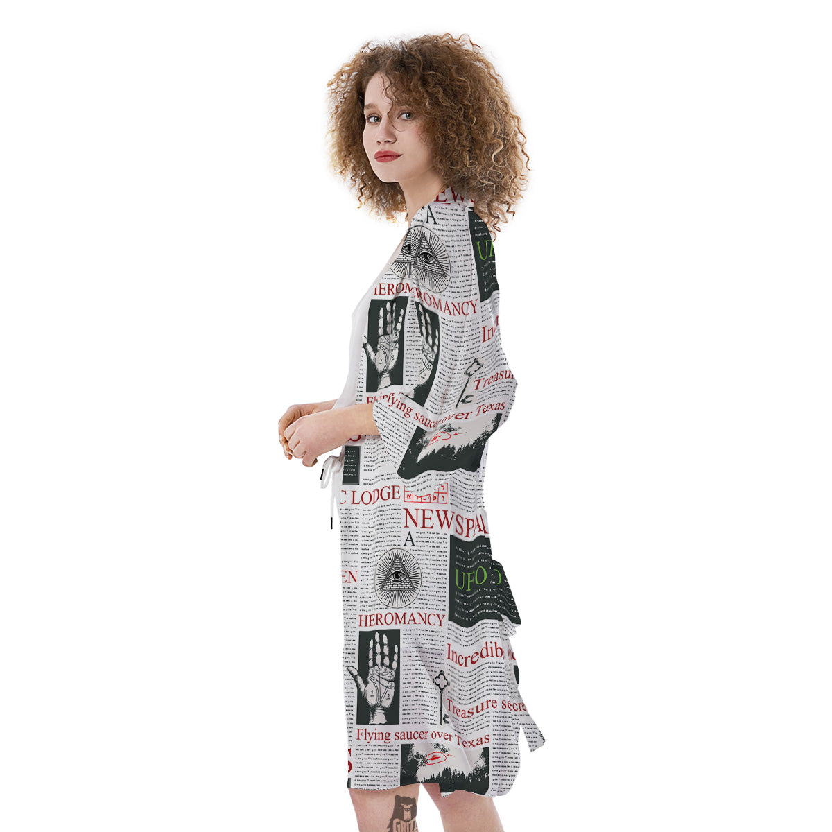 Newspaper Aliens Topic Print Pattern Kimono-grizzshop